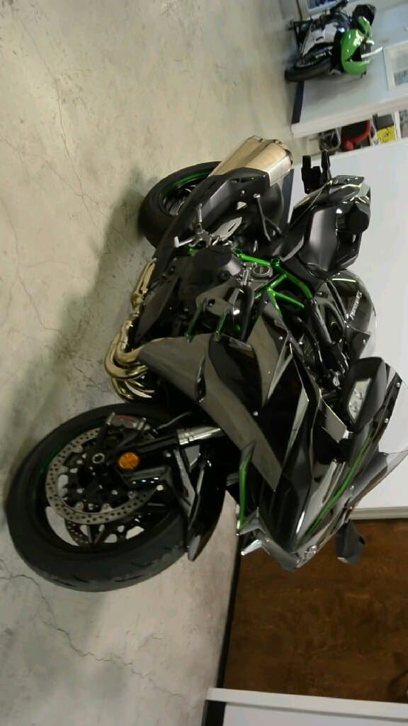 Kawasaki ninja h2 available  image 3
