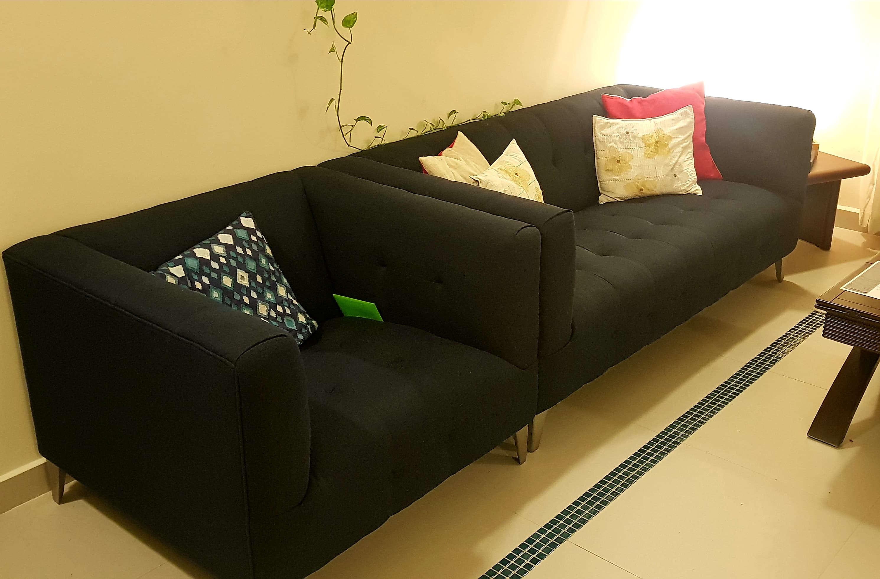 Home Centre sofa set (3+2+1)  image 1