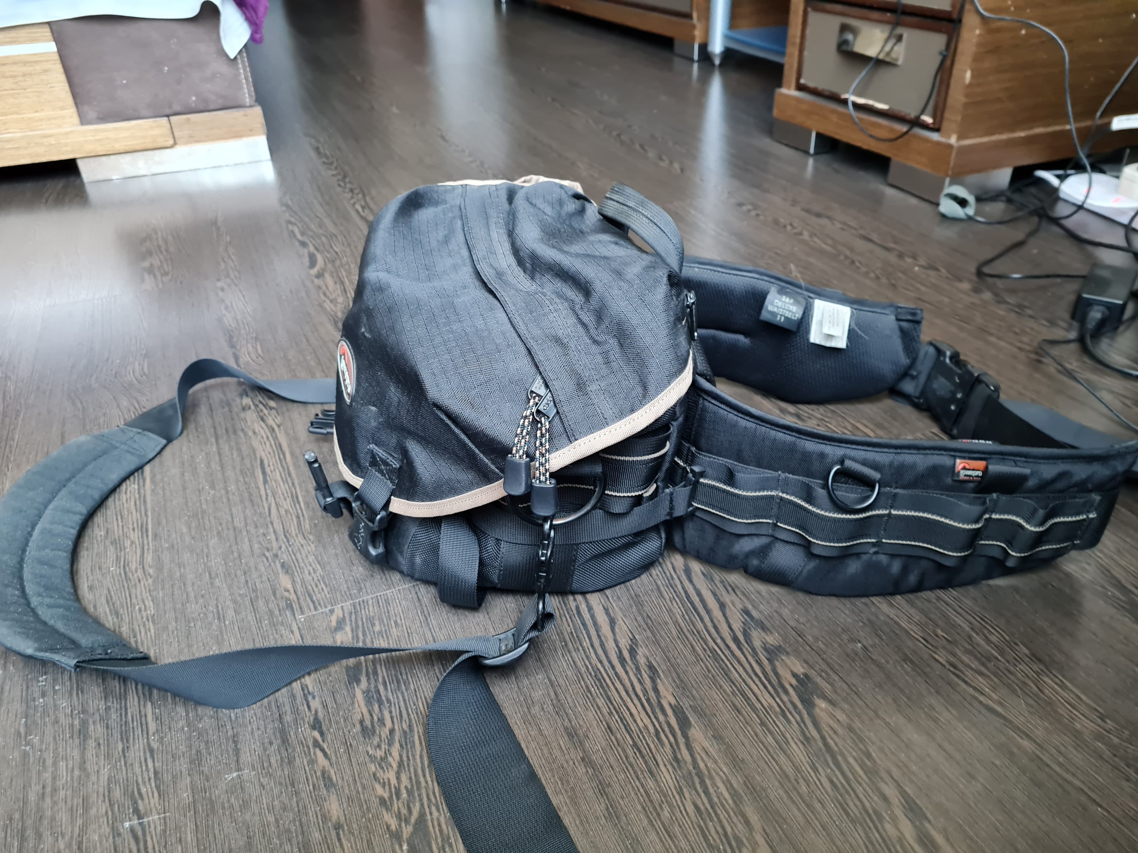 Lowepro Camera Bag  image 2