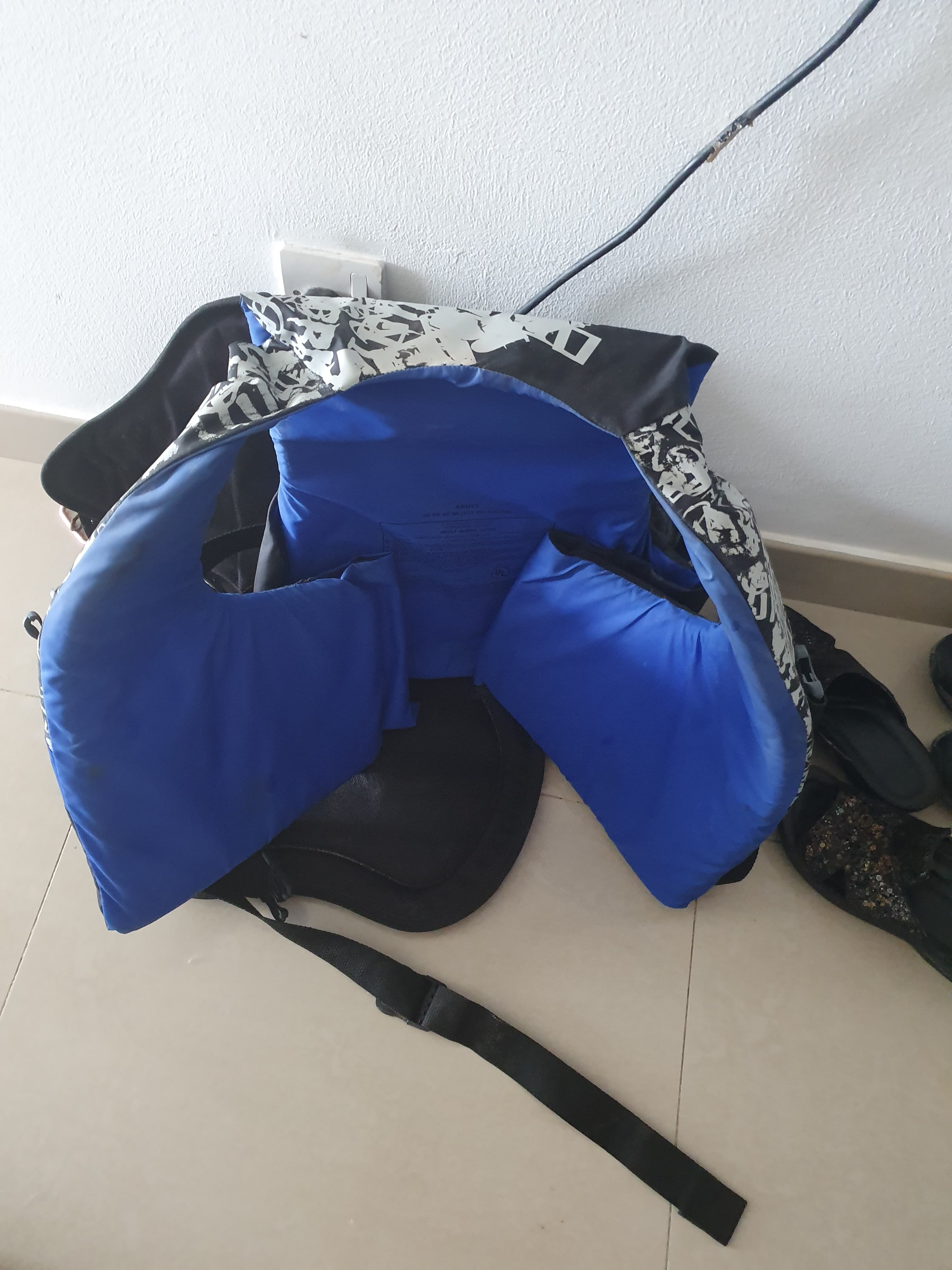 Kayak and life vest image 2