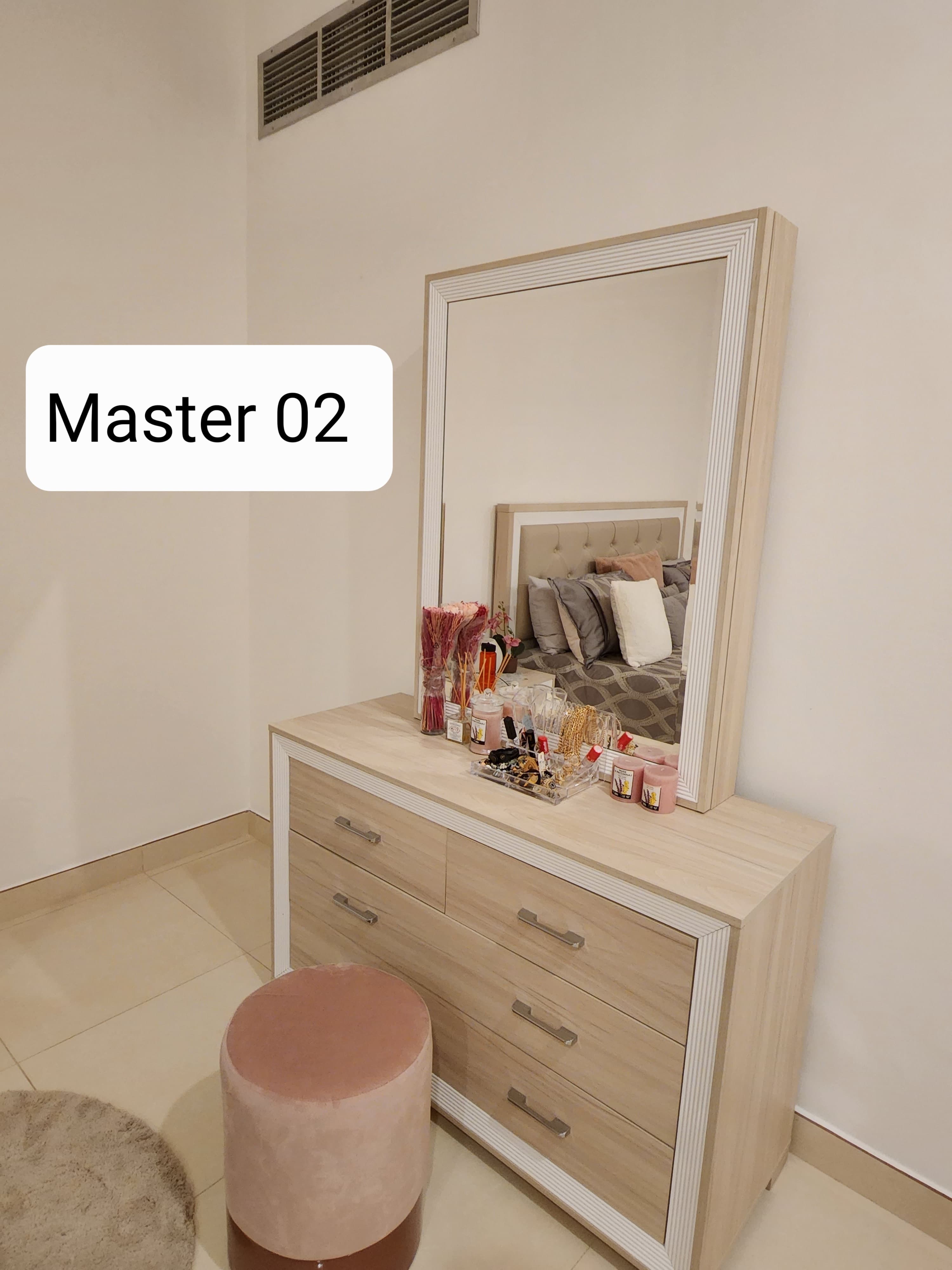 Master bedroom  image 2