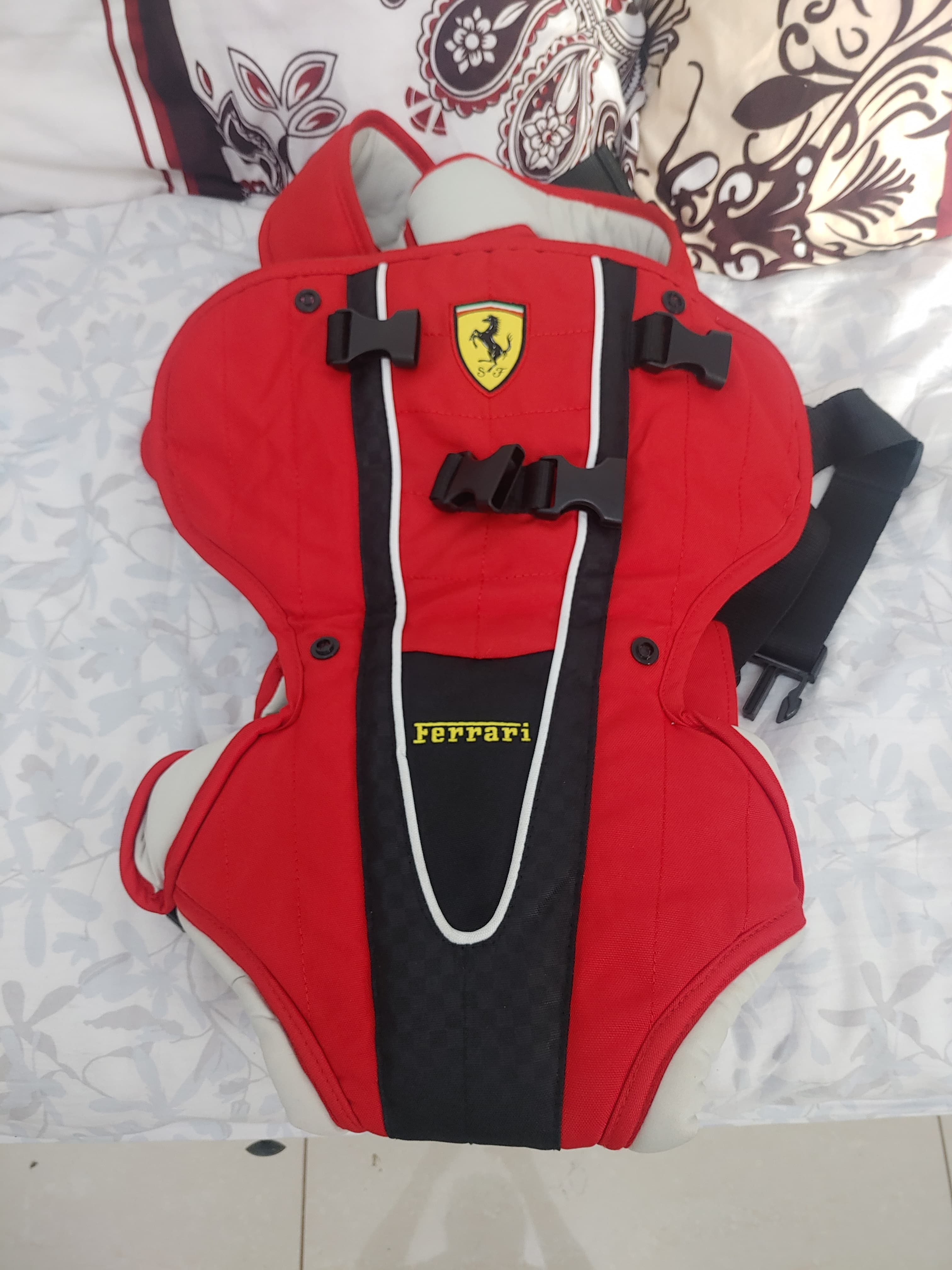 Ferrari Baby Sling - For Sale in Bahrain