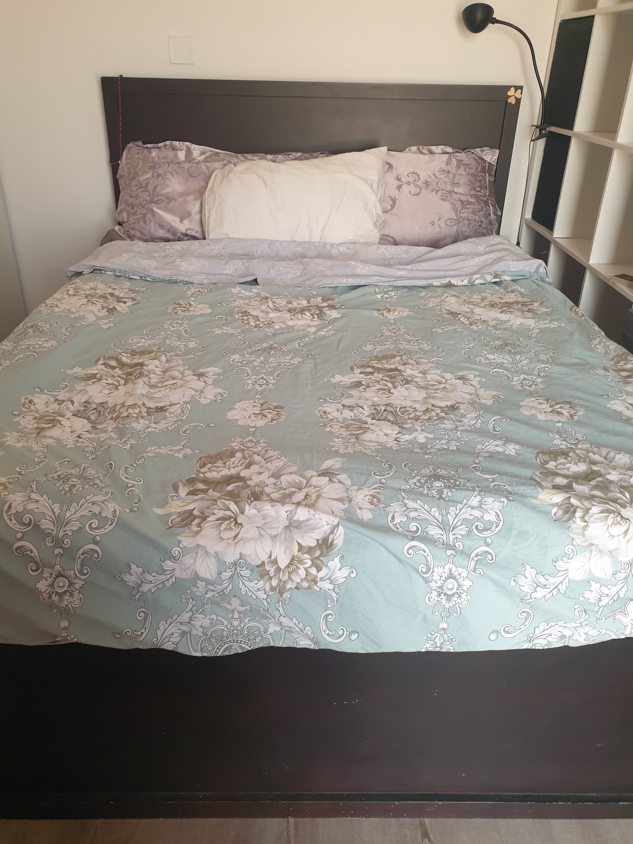 Bed & Cabinet image 3
