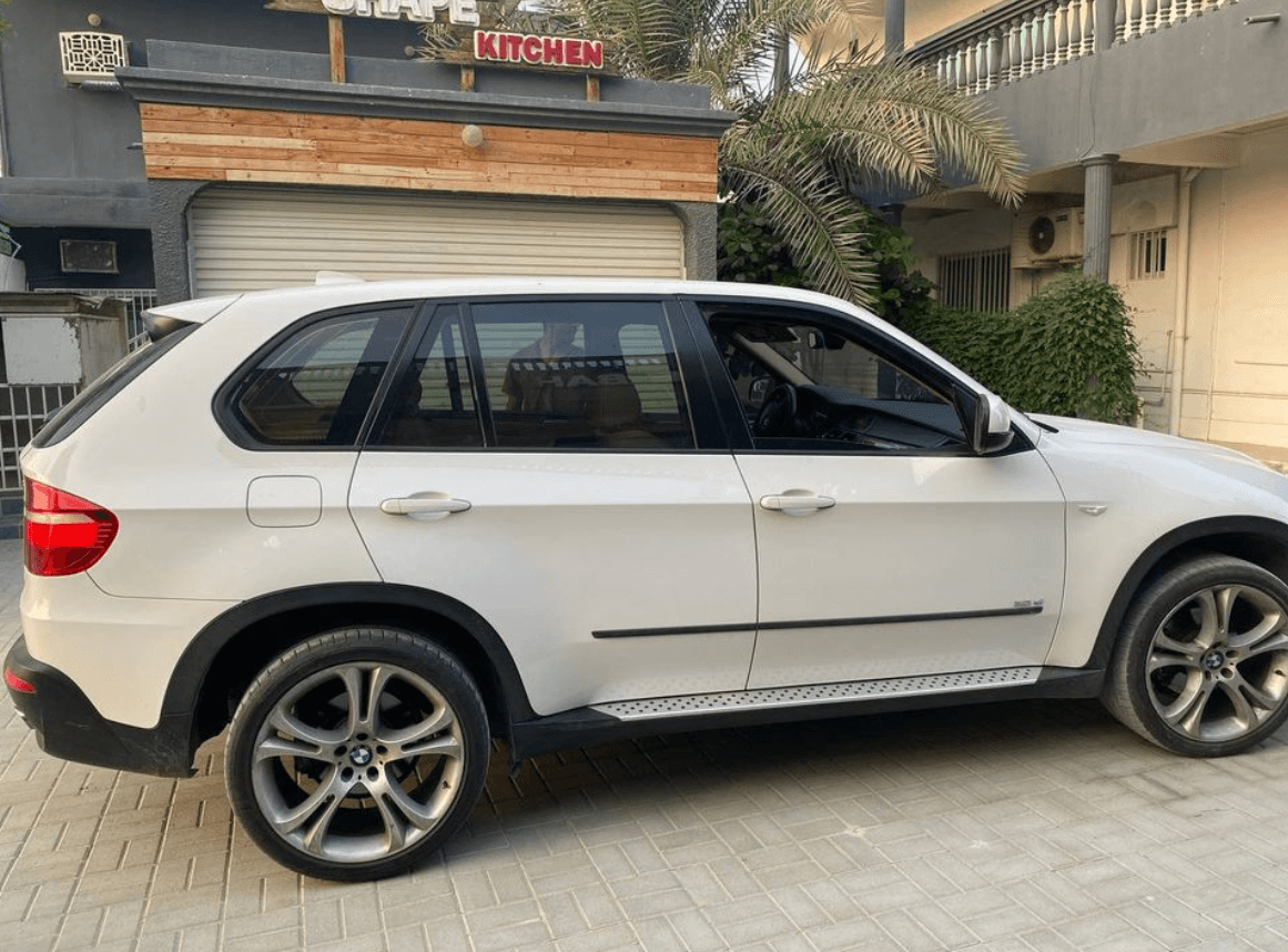 BMW X5 (Full Option 7 Seater) image 1