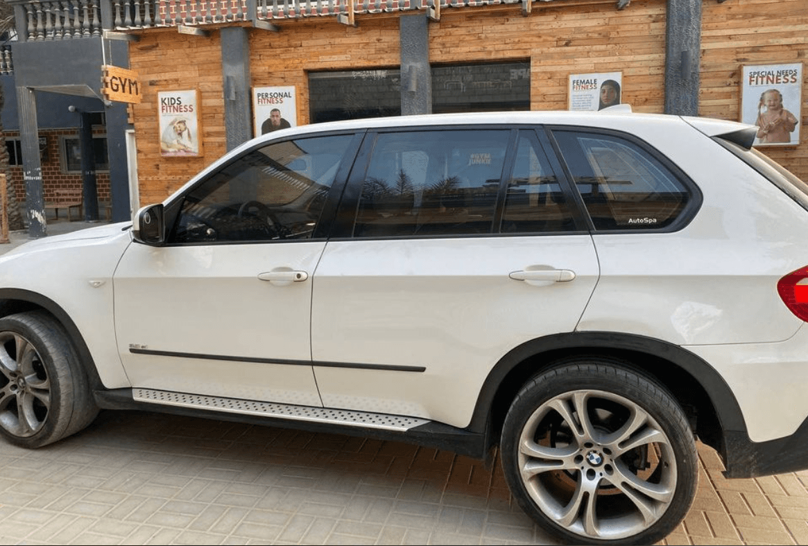 BMW X5 (Full Option 7 Seater) image 8
