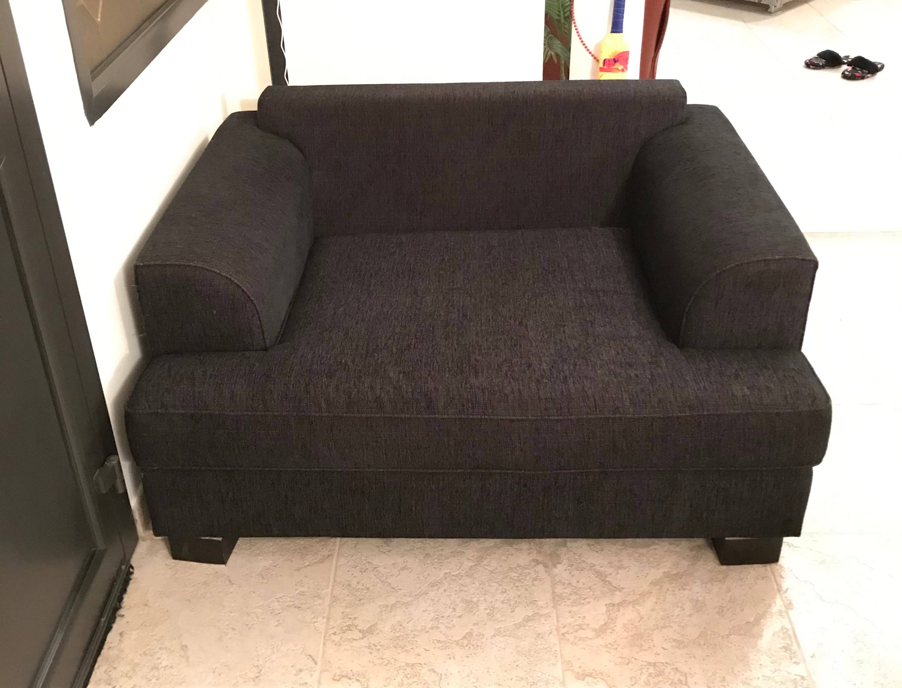 Arm Chairs - For Sale in Bahrain