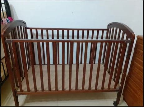 BABY COT image 1