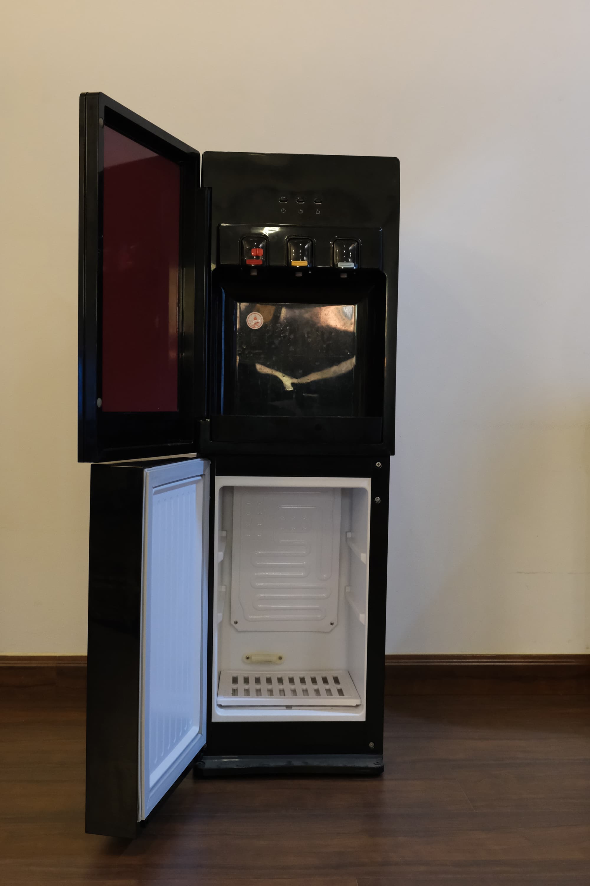 Midea Water Dispenser image 2