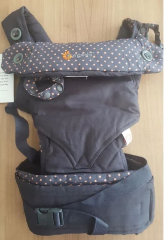 Baby Carrier ErgoBaby - For Sale in Bahrain