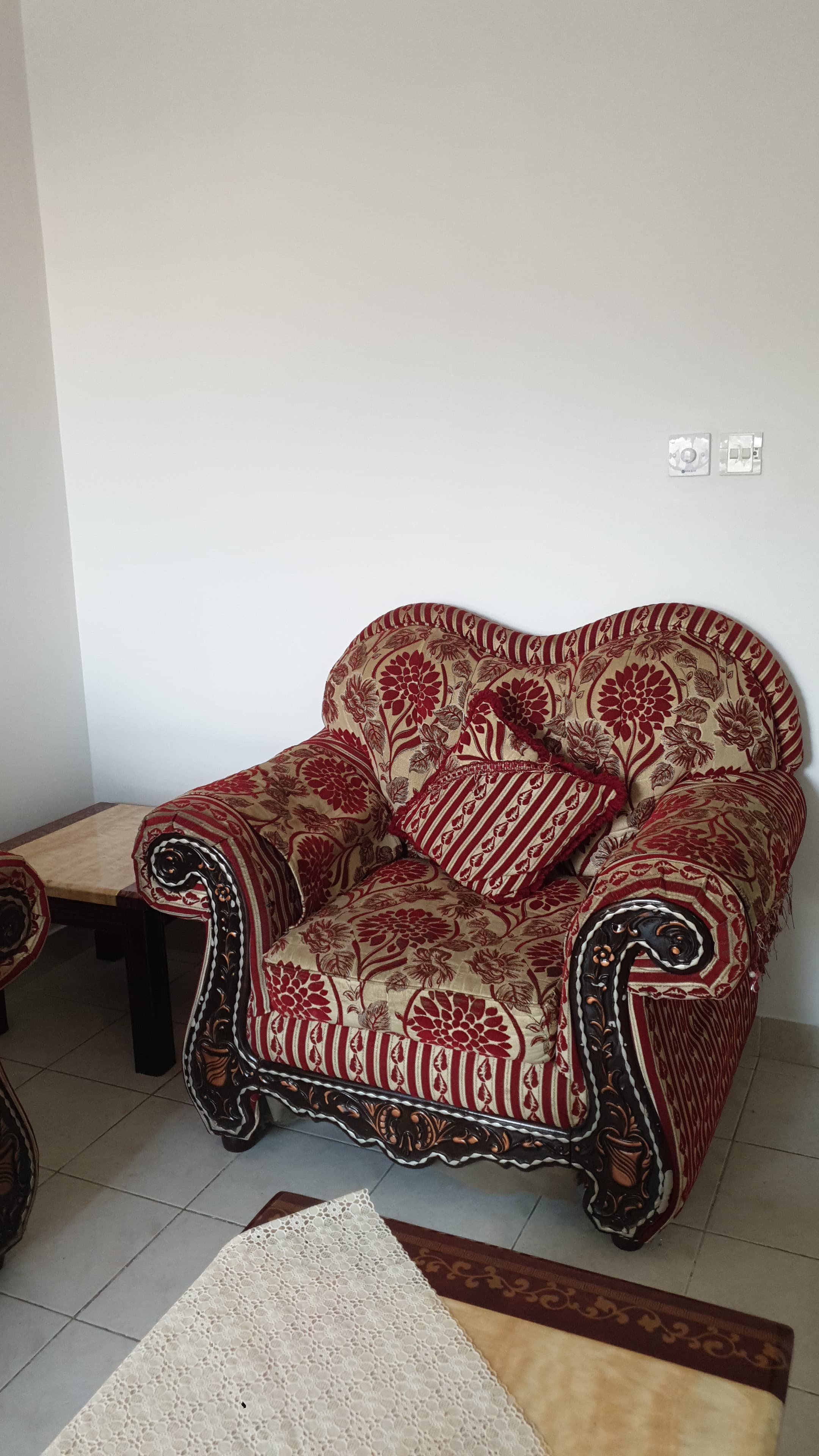 Sofa Set for Sale image 2