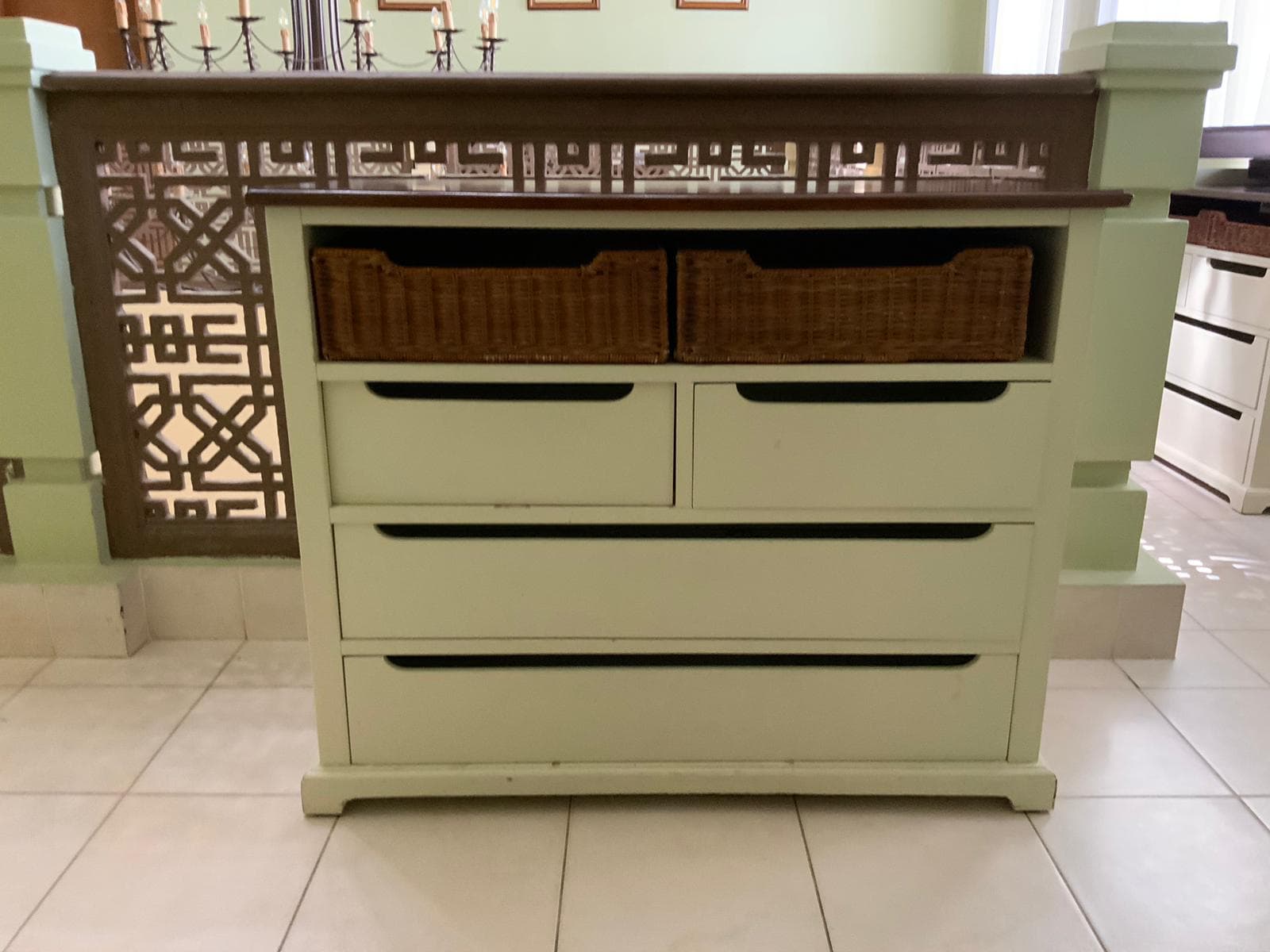 Chest of drawers  image 1
