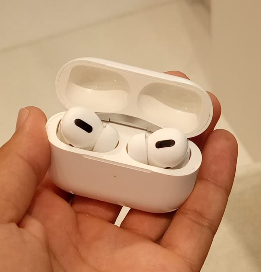 Apple AirPods Pro image 3