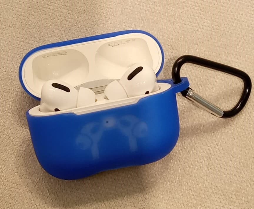 Apple AirPods Pro - For Sale in Bahrain