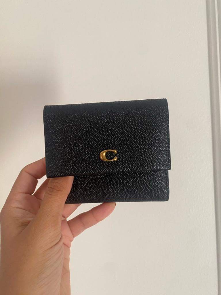 Coach Original Wallet - For Sale in Bahrain