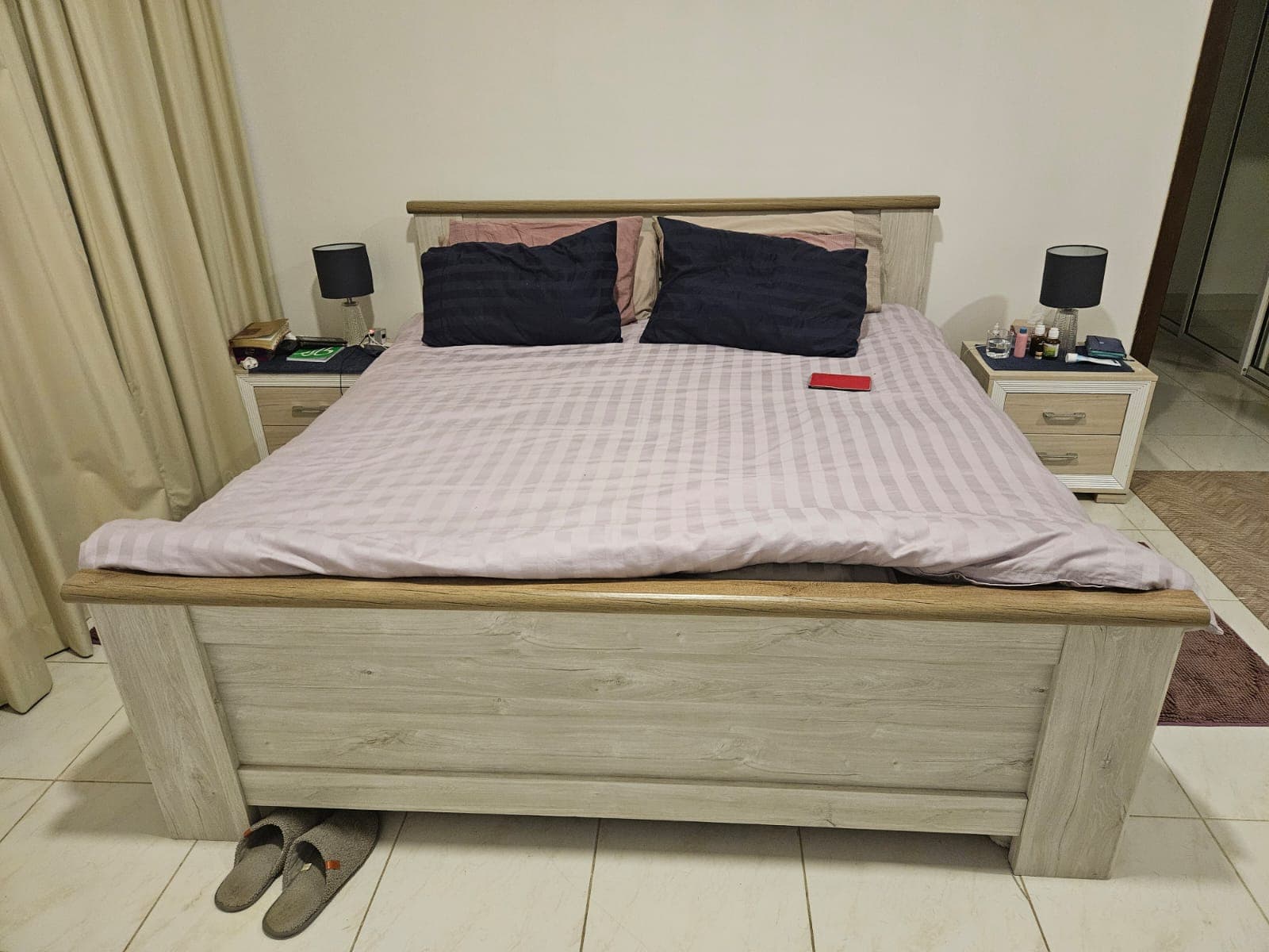 Bedroom Suite for sale image 2