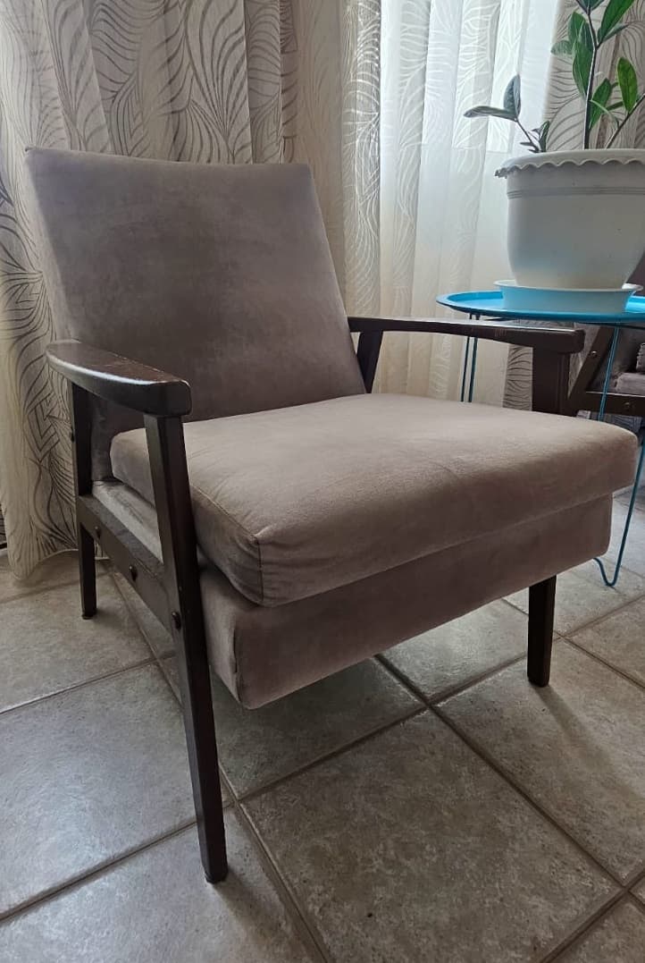 Used Furniture's for Sale image 1