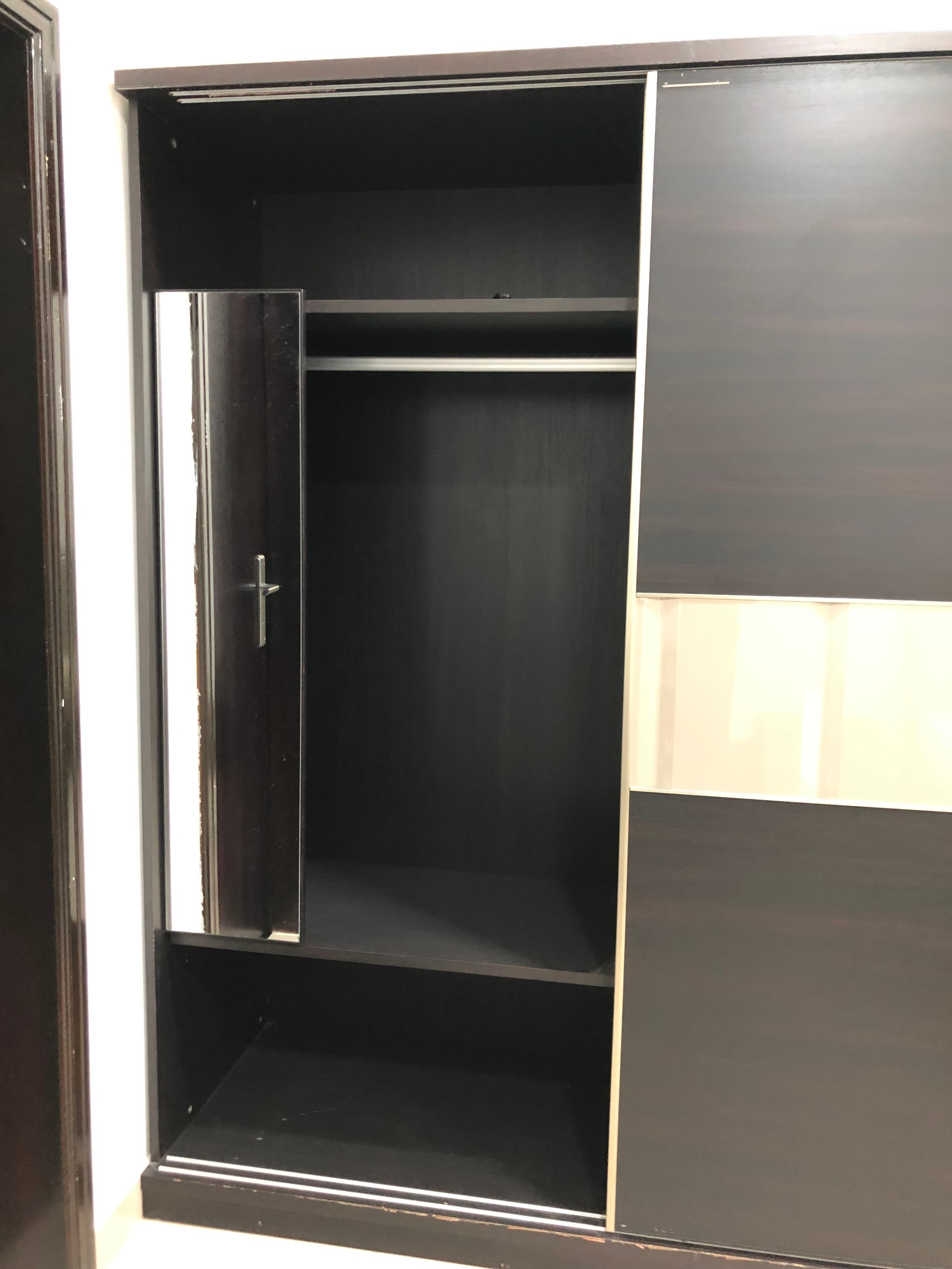 Wardrobe with Sliding Doors image 4
