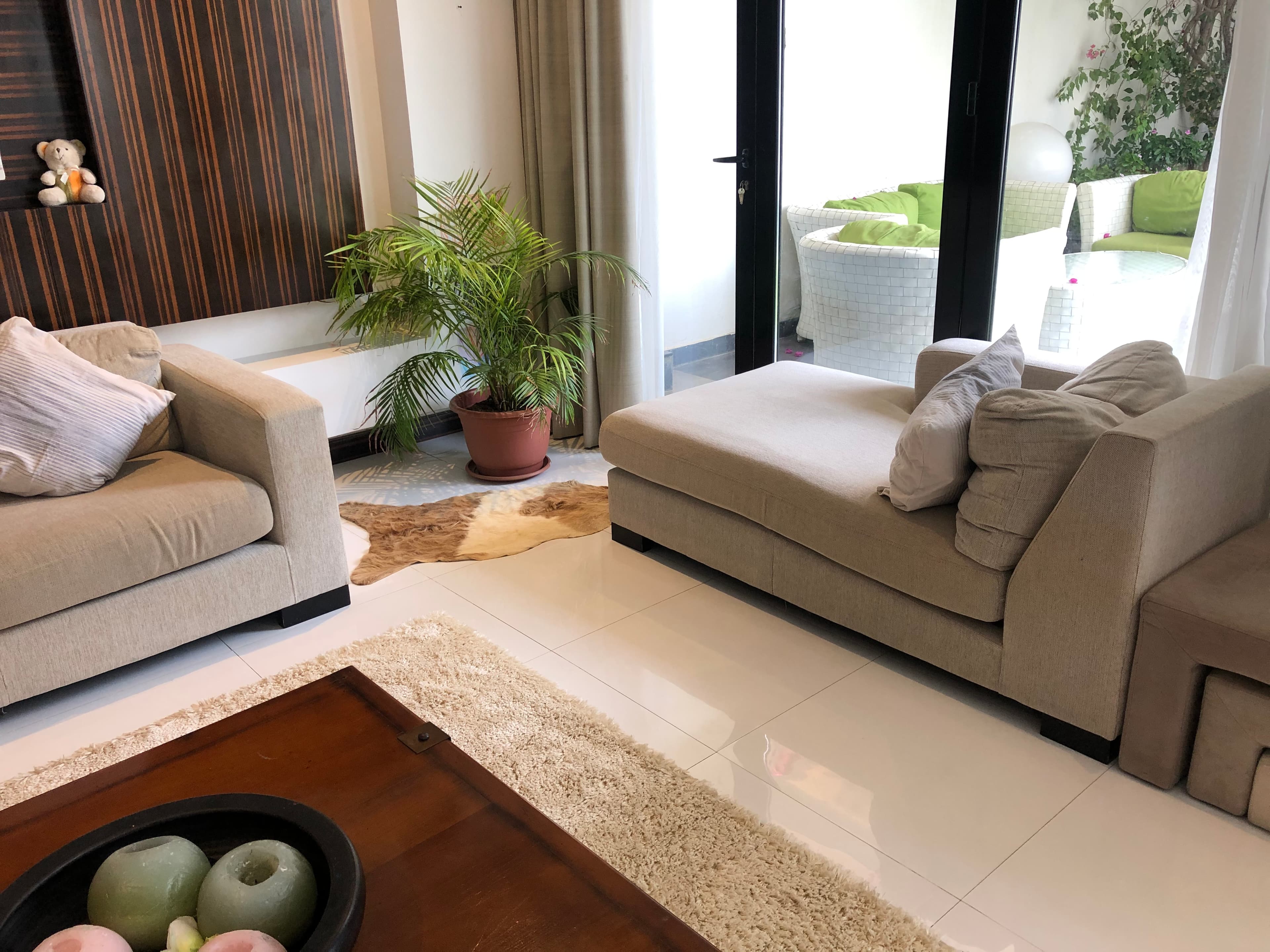 Sofa Set 7+1 seater - For Sale in Bahrain