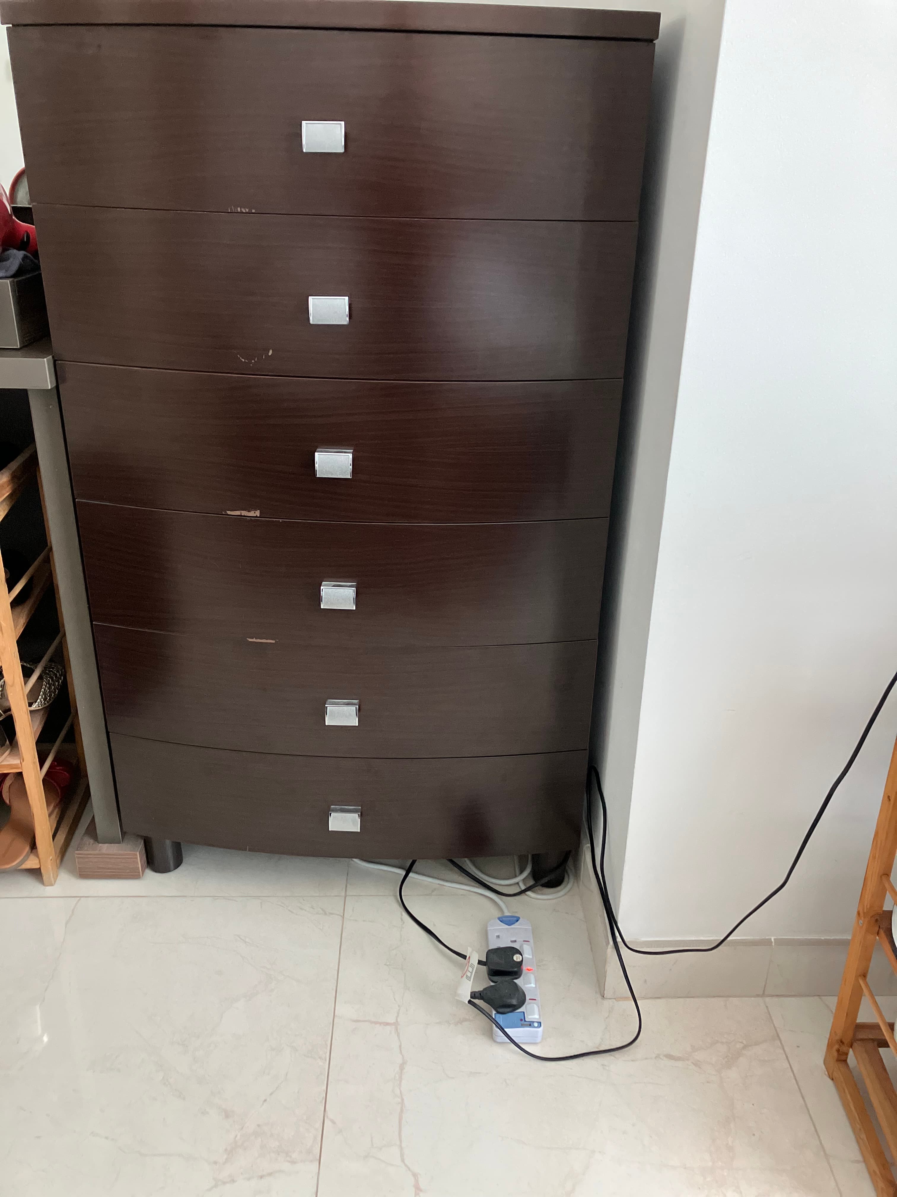 Chest of drawers image 1