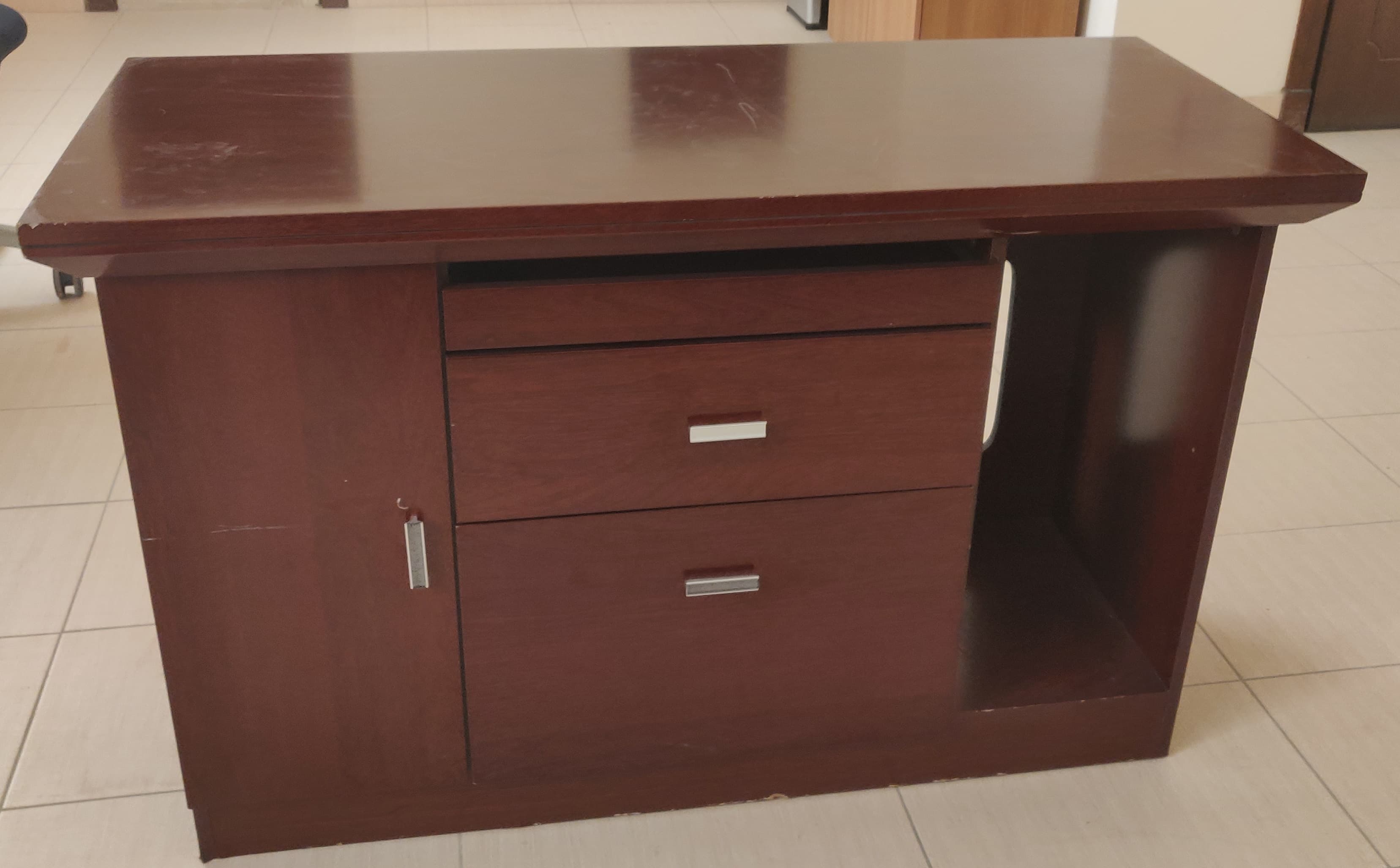 Office Furnitre for Sale image 2