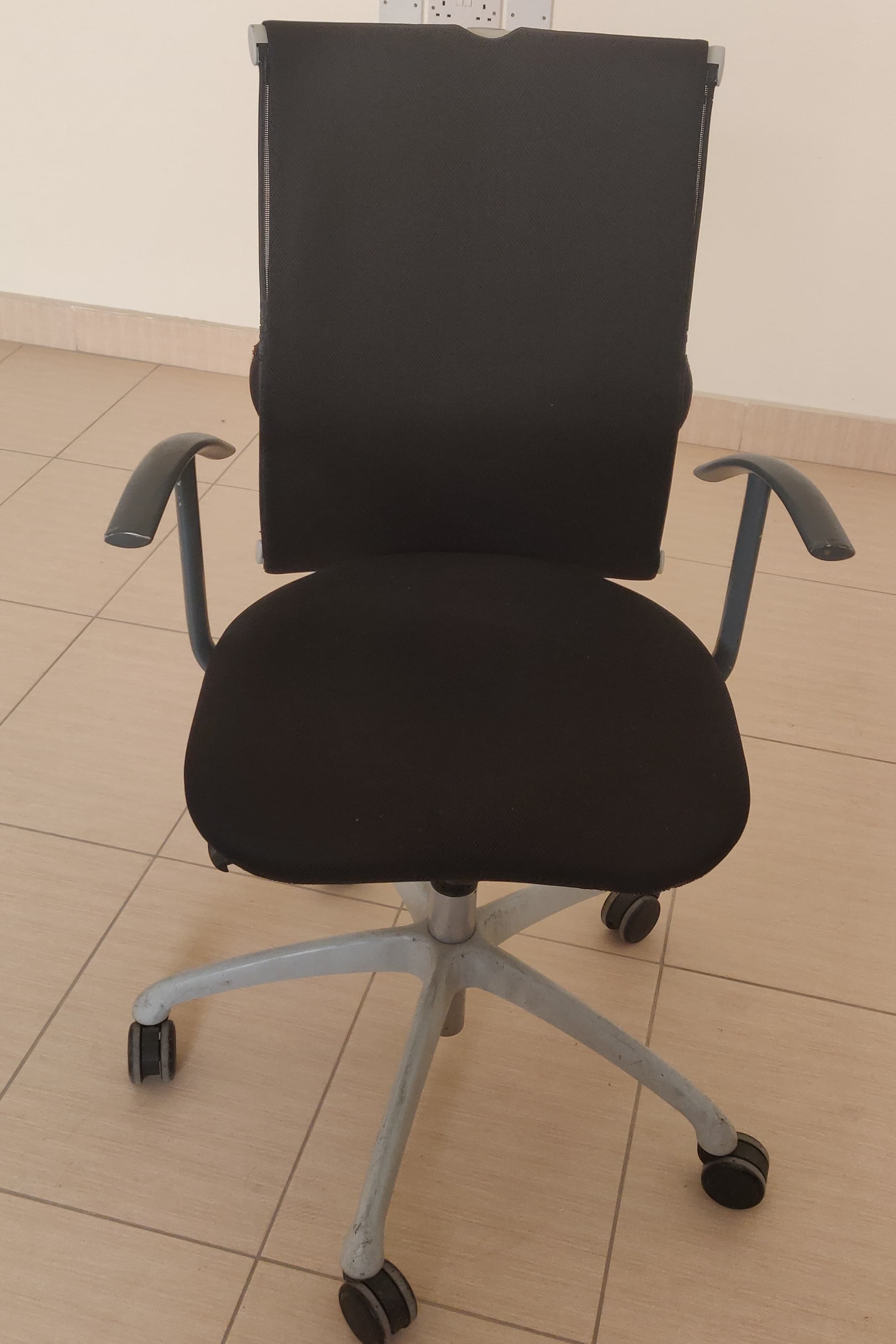 Office Furnitre for Sale image 3