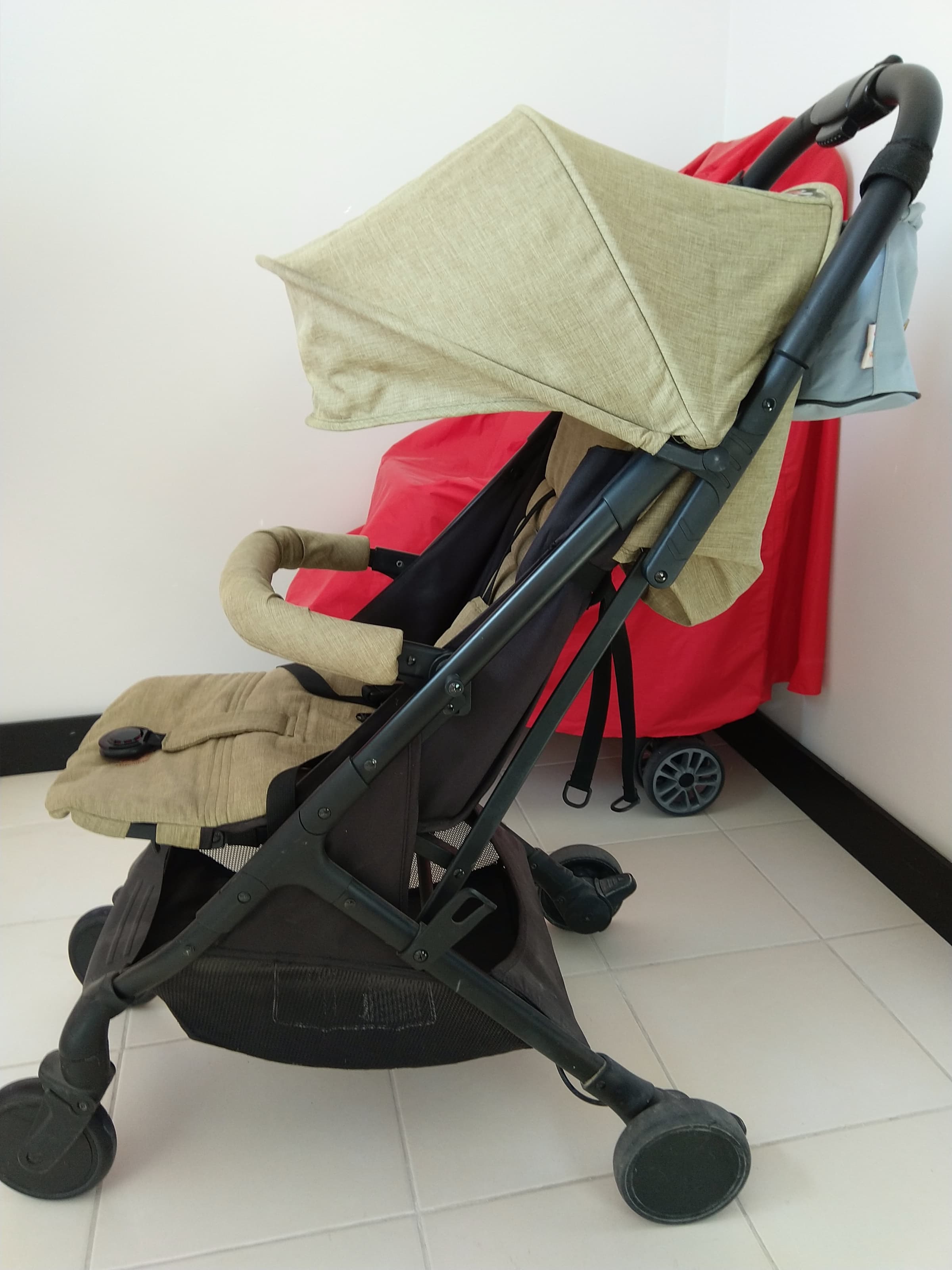 Stroller image 2