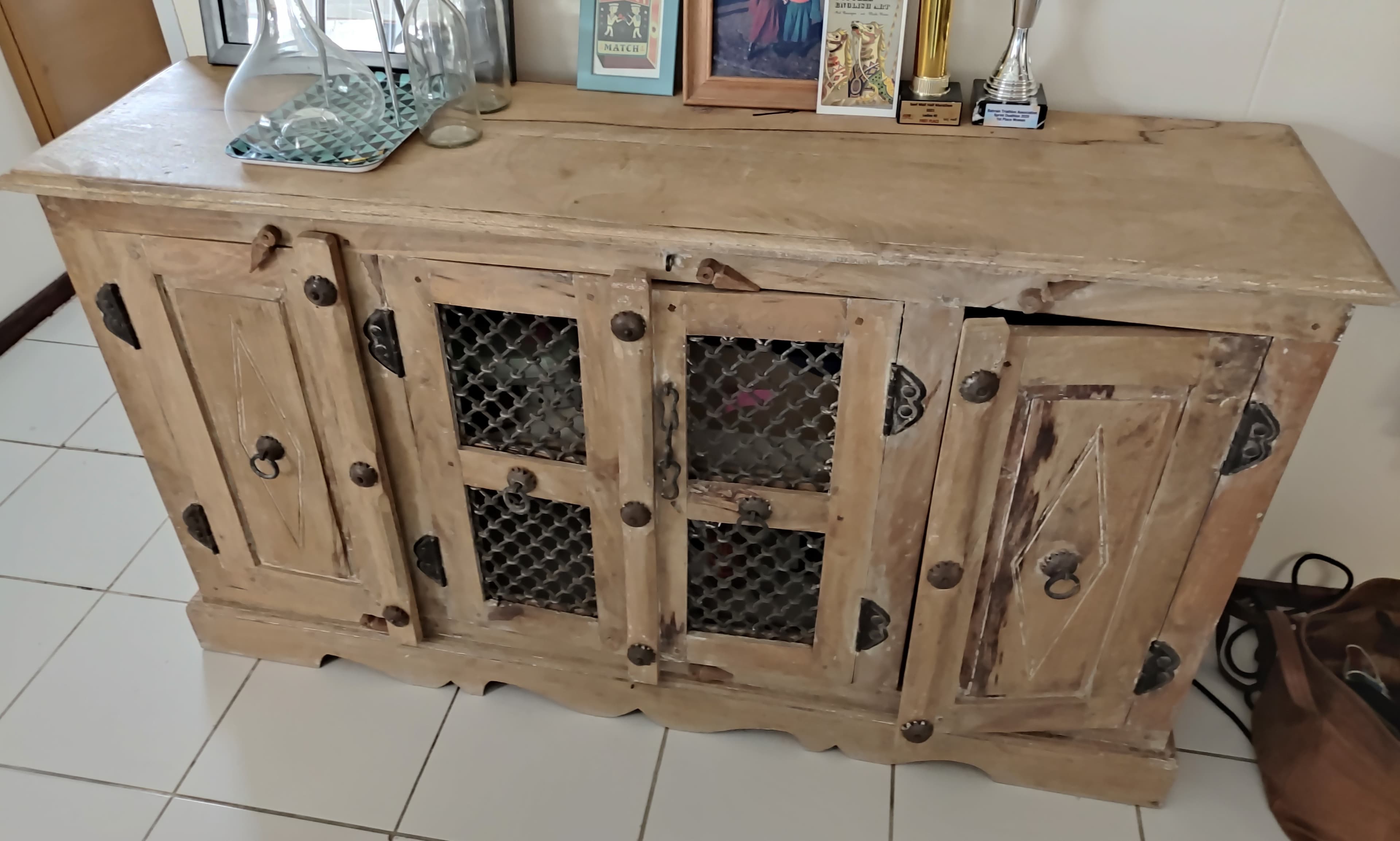 Cabinet image 1
