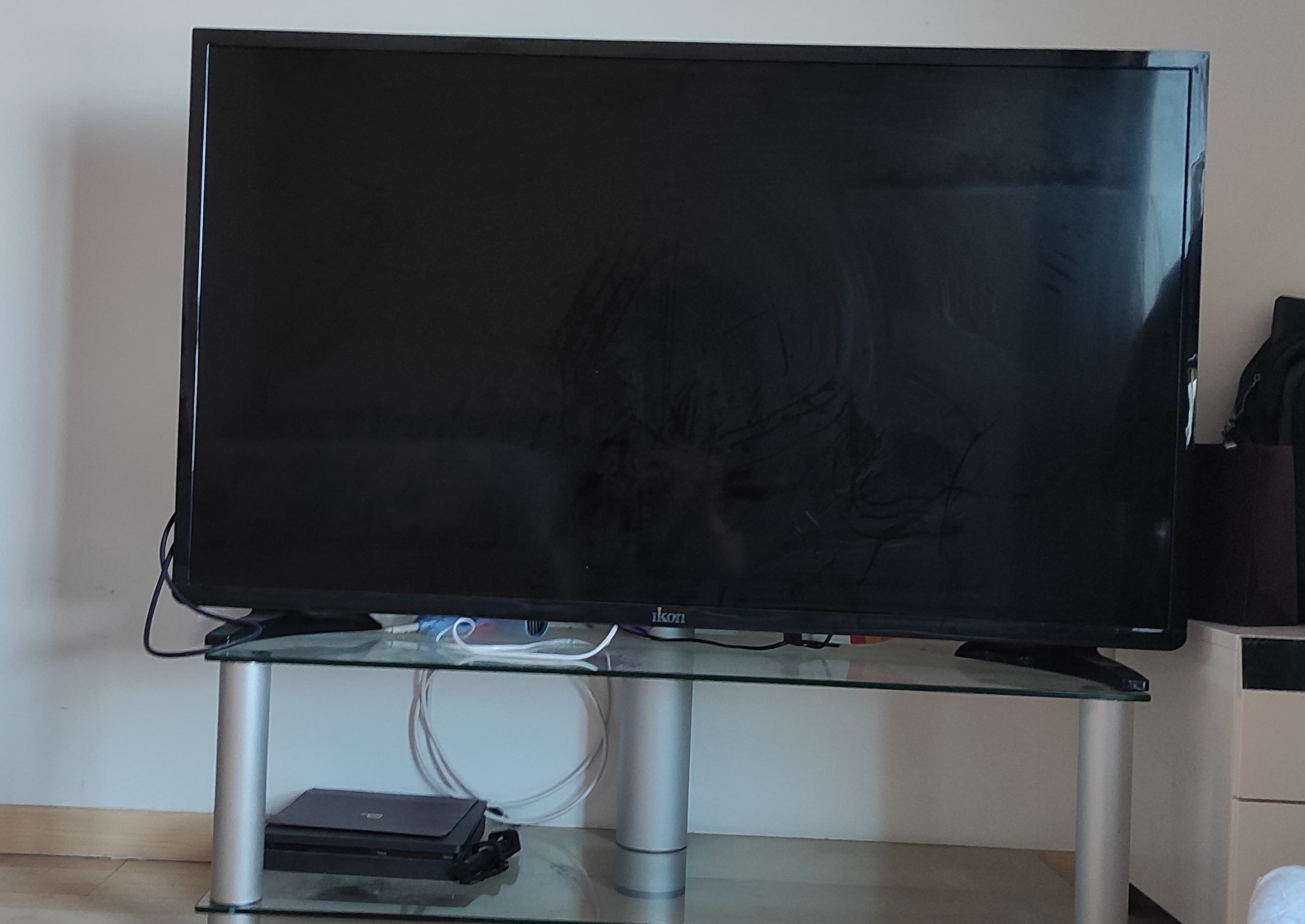 Ikon tv image 1