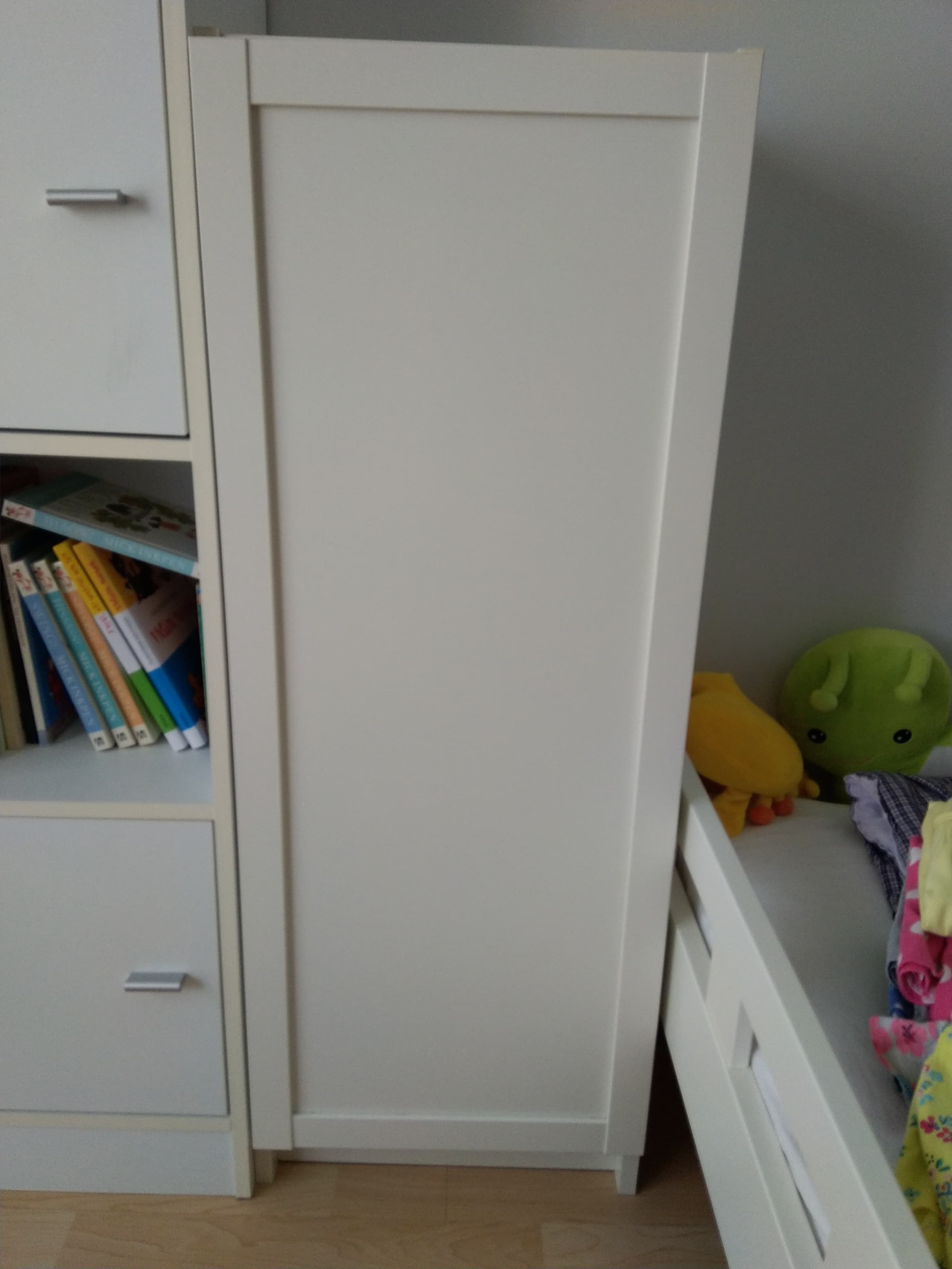 Small cupboard - For Sale in Bahrain