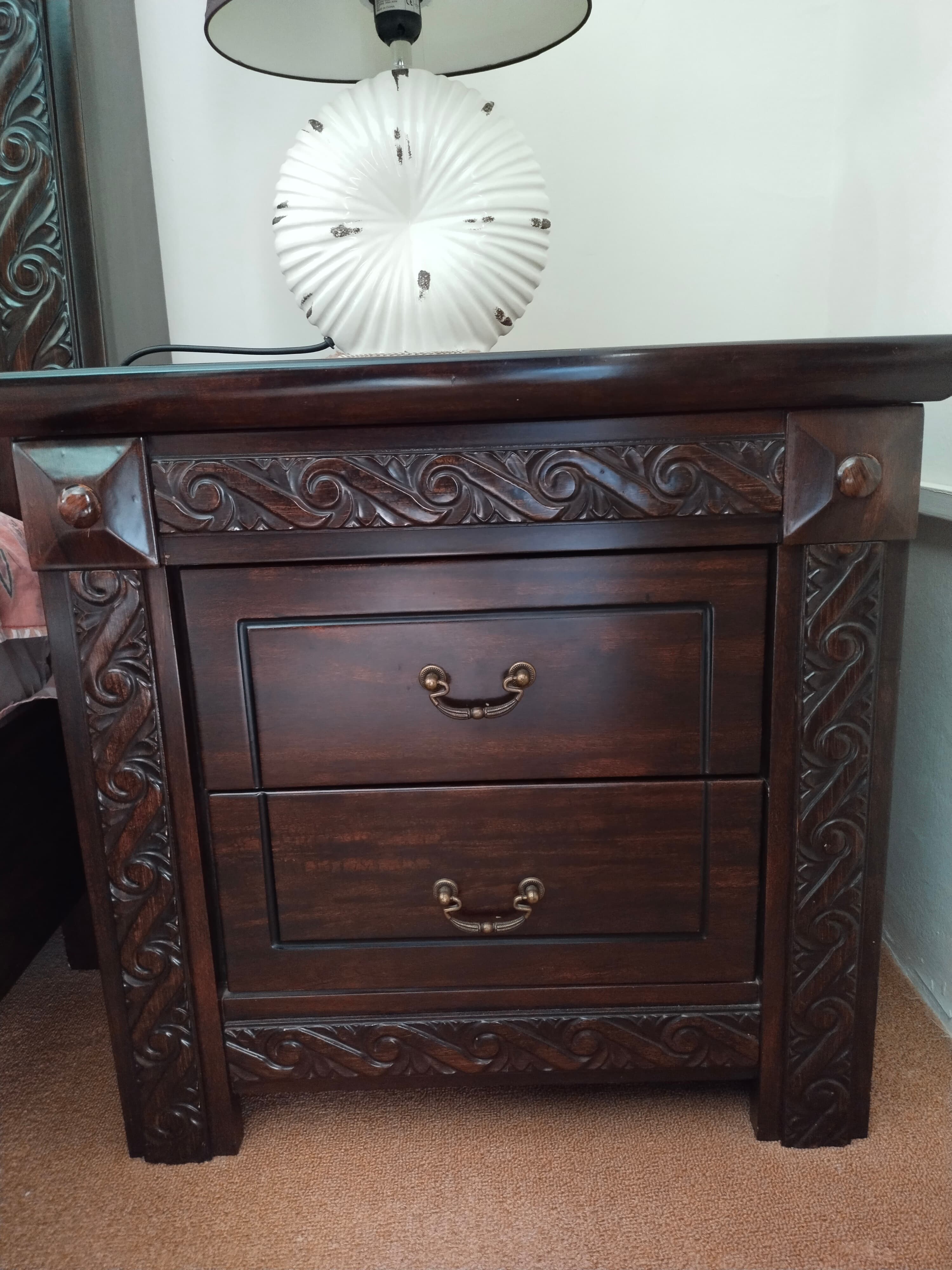 Bedroom set image 3