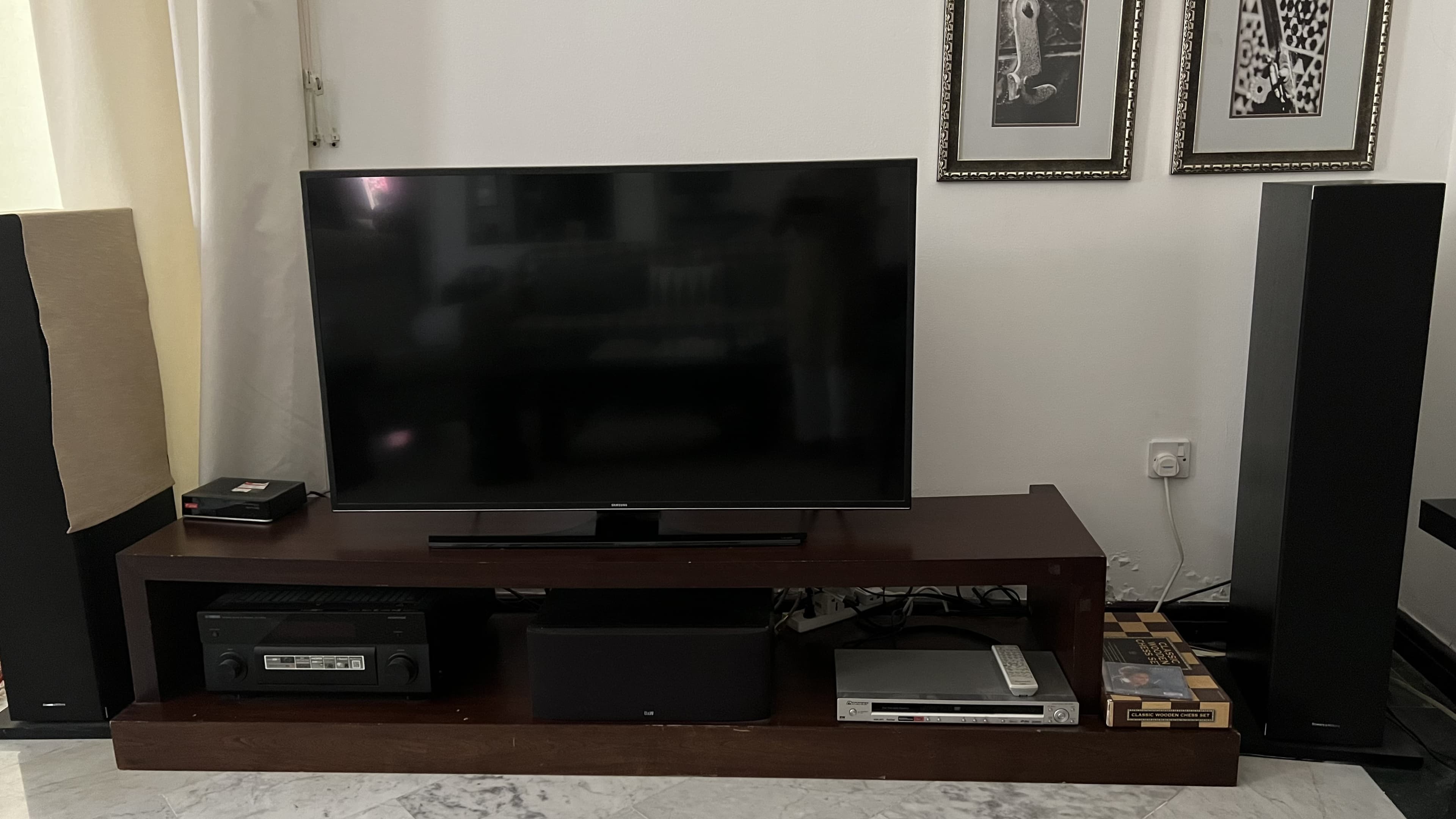 Expat leaving sale - furniture image 12
