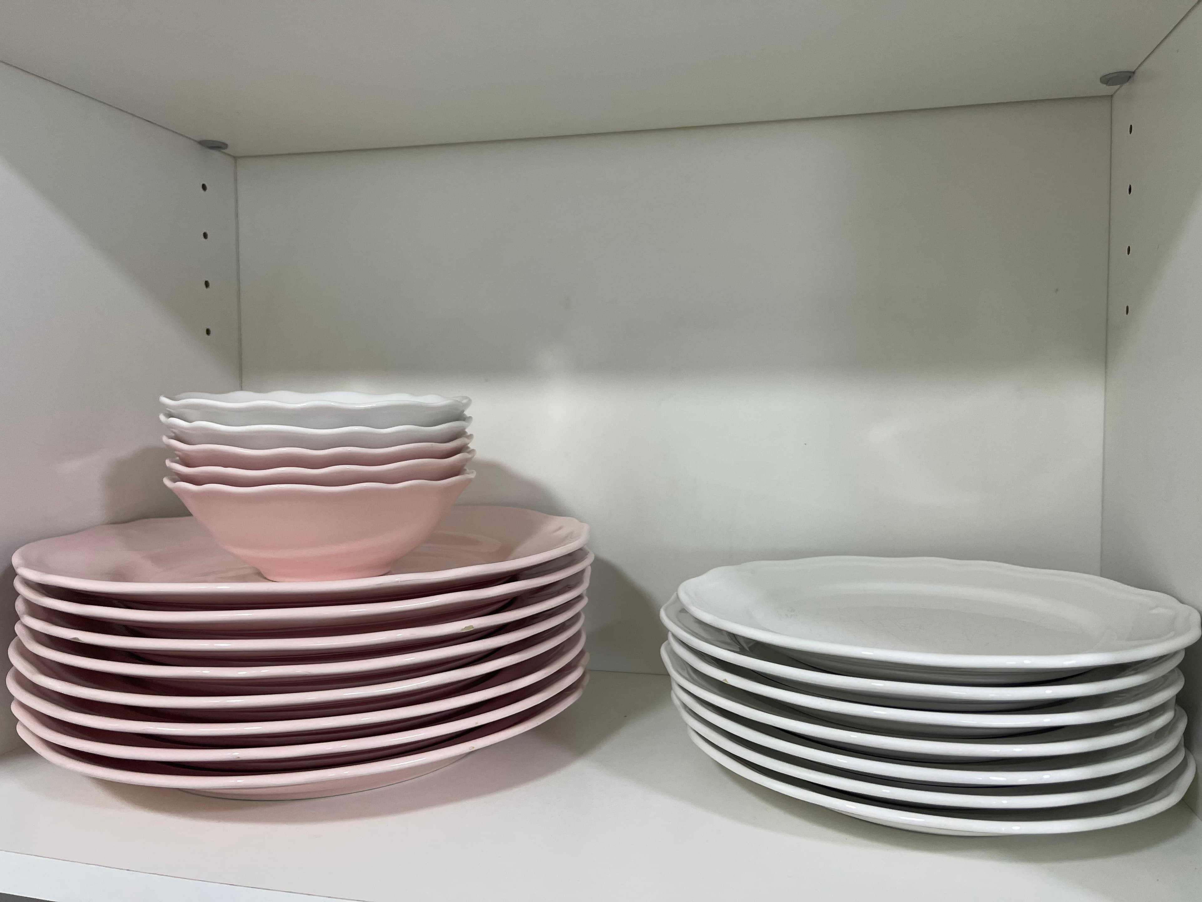 IKEA Dinnerware Set image 1