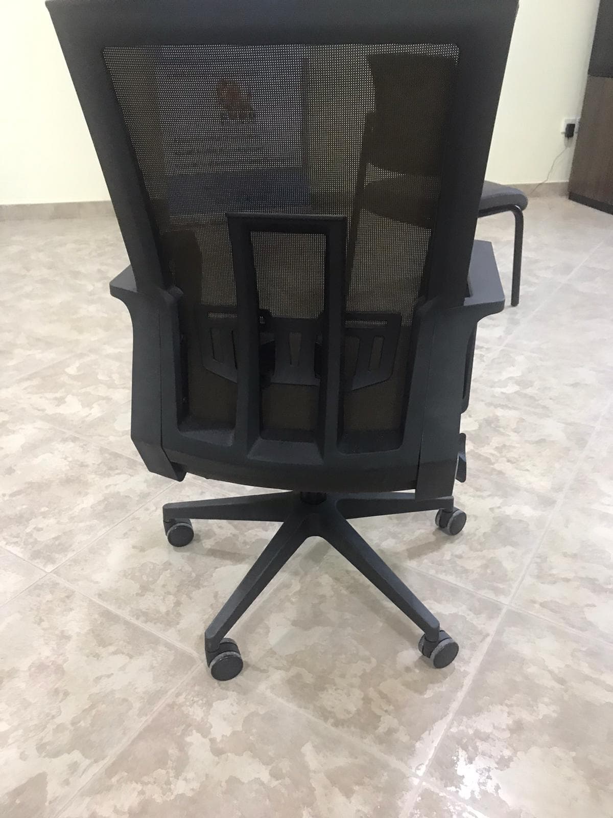 Office chairs  image 3