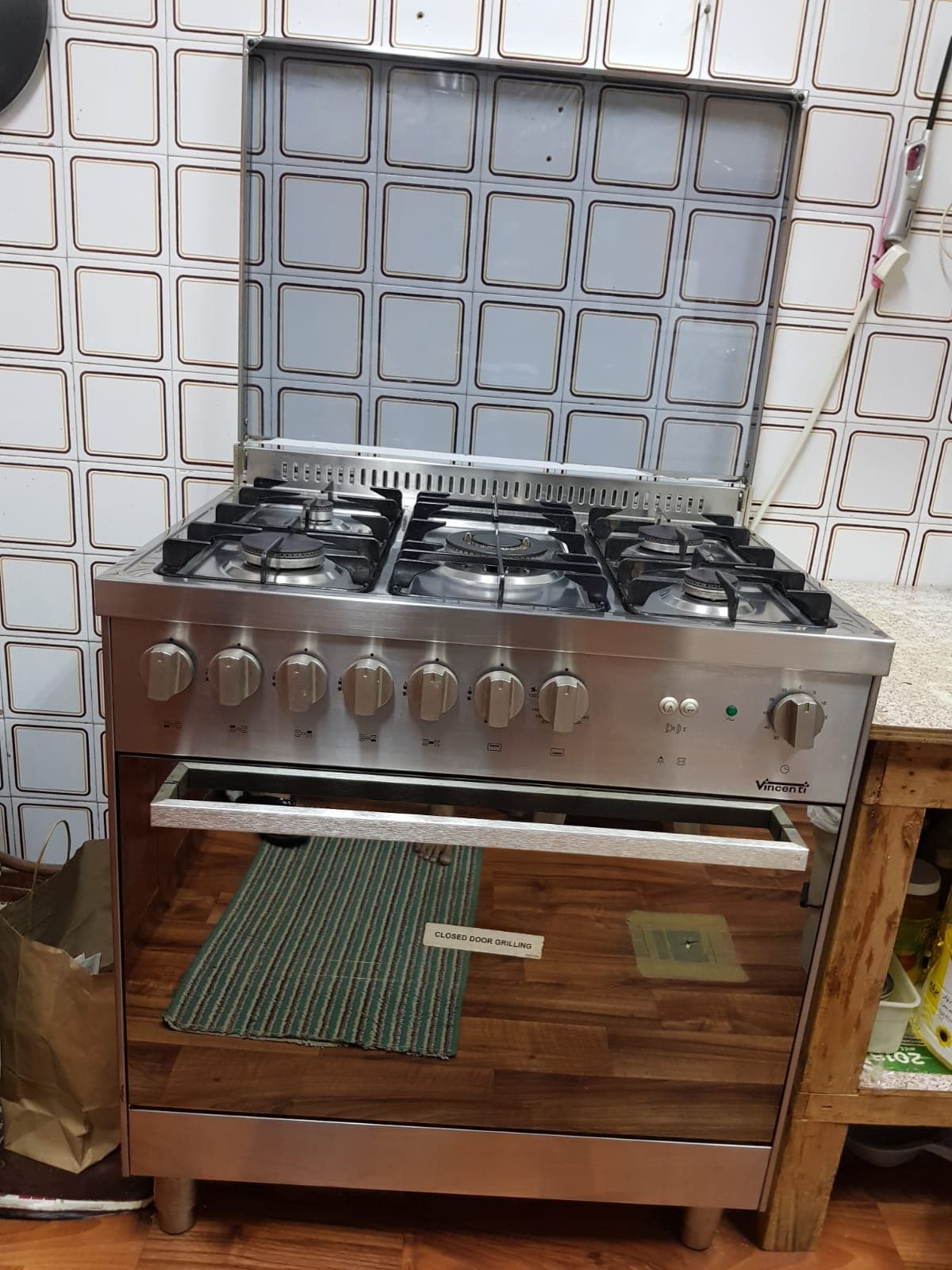 Cooking Range Oven 5 burner image 2