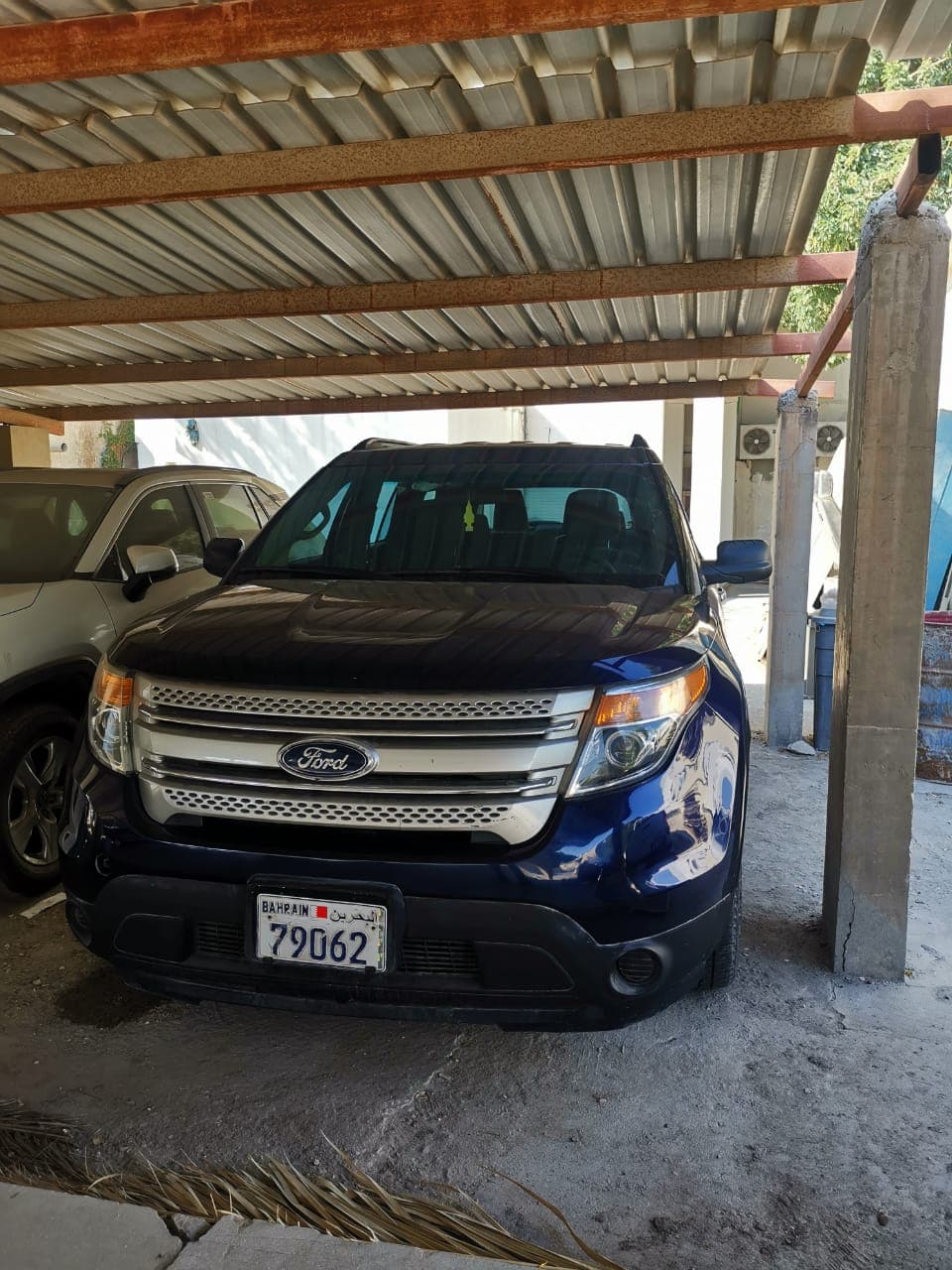 Ford Explorer for sale-2500 BD image 1