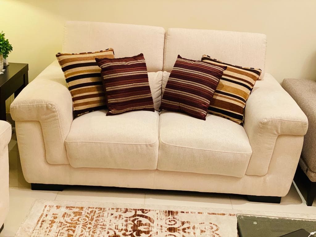Sofa - 5 seater  image 1