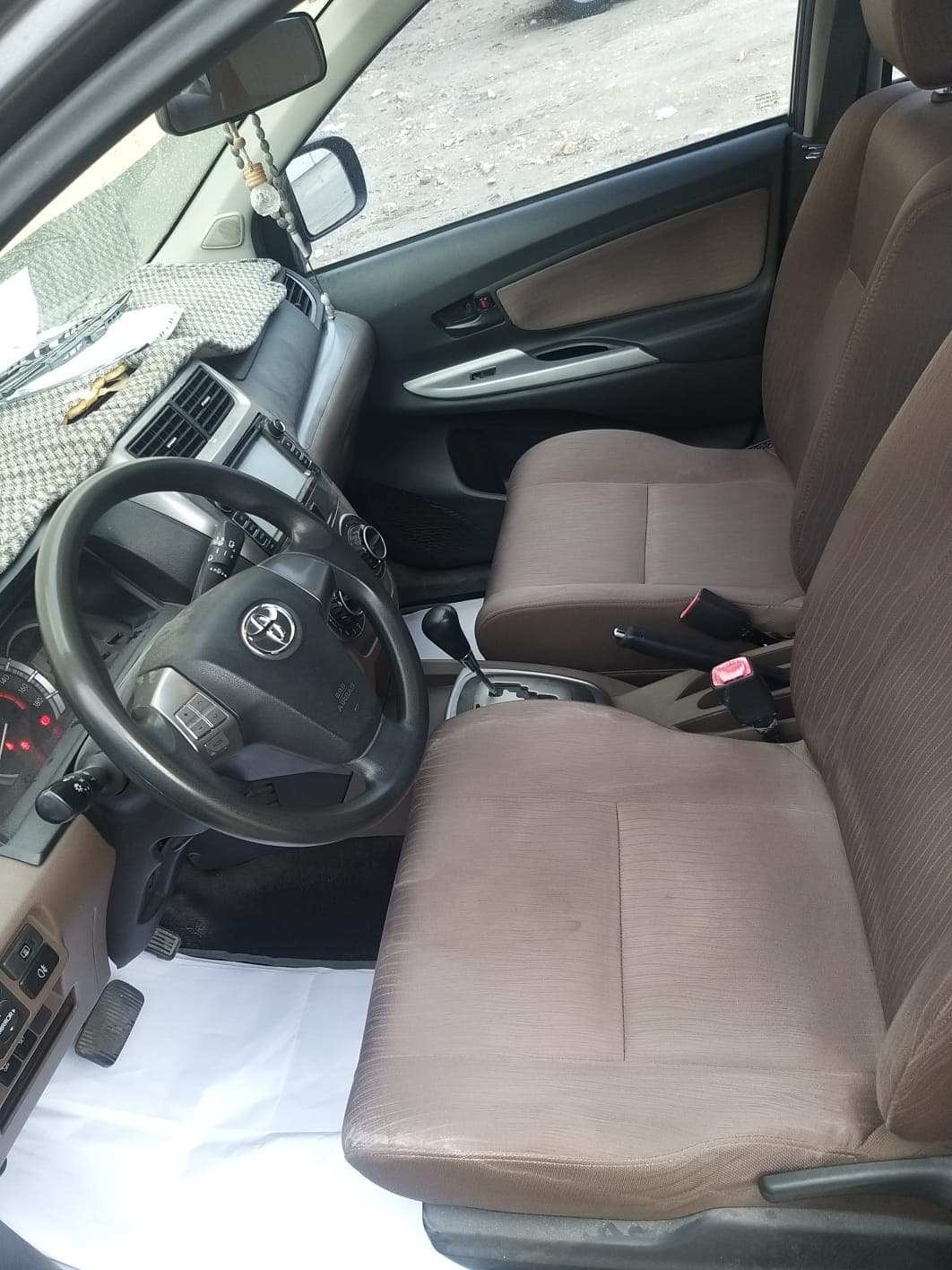 Car sale TOYOTA AVANZA 2017 image 6
