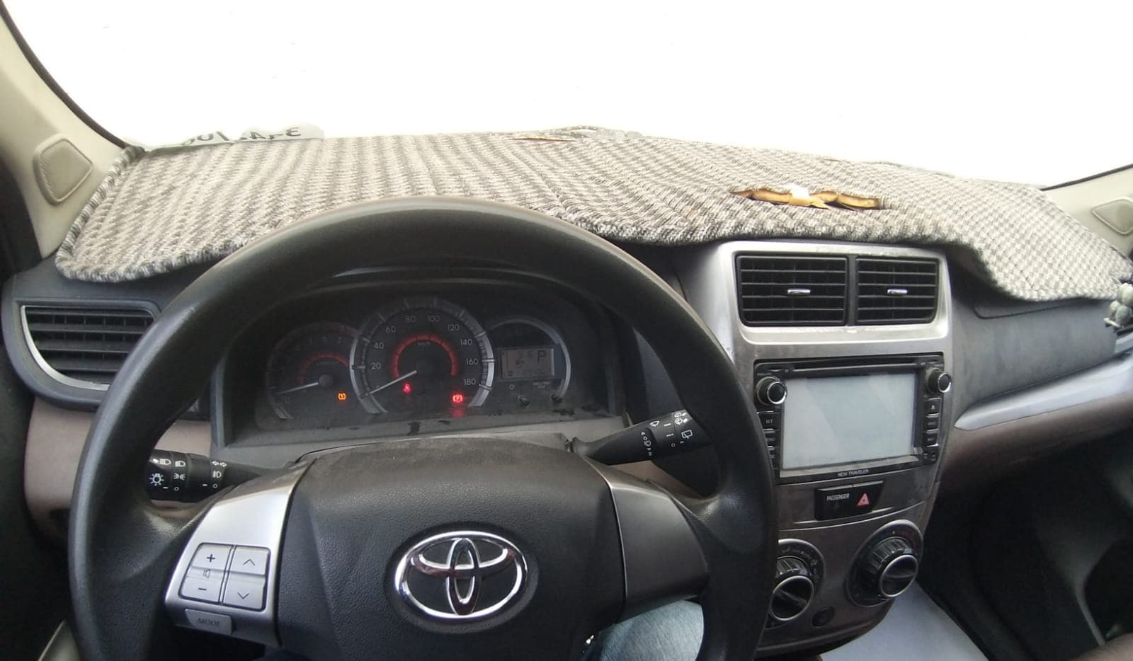 Car sale TOYOTA AVANZA 2017 image 7