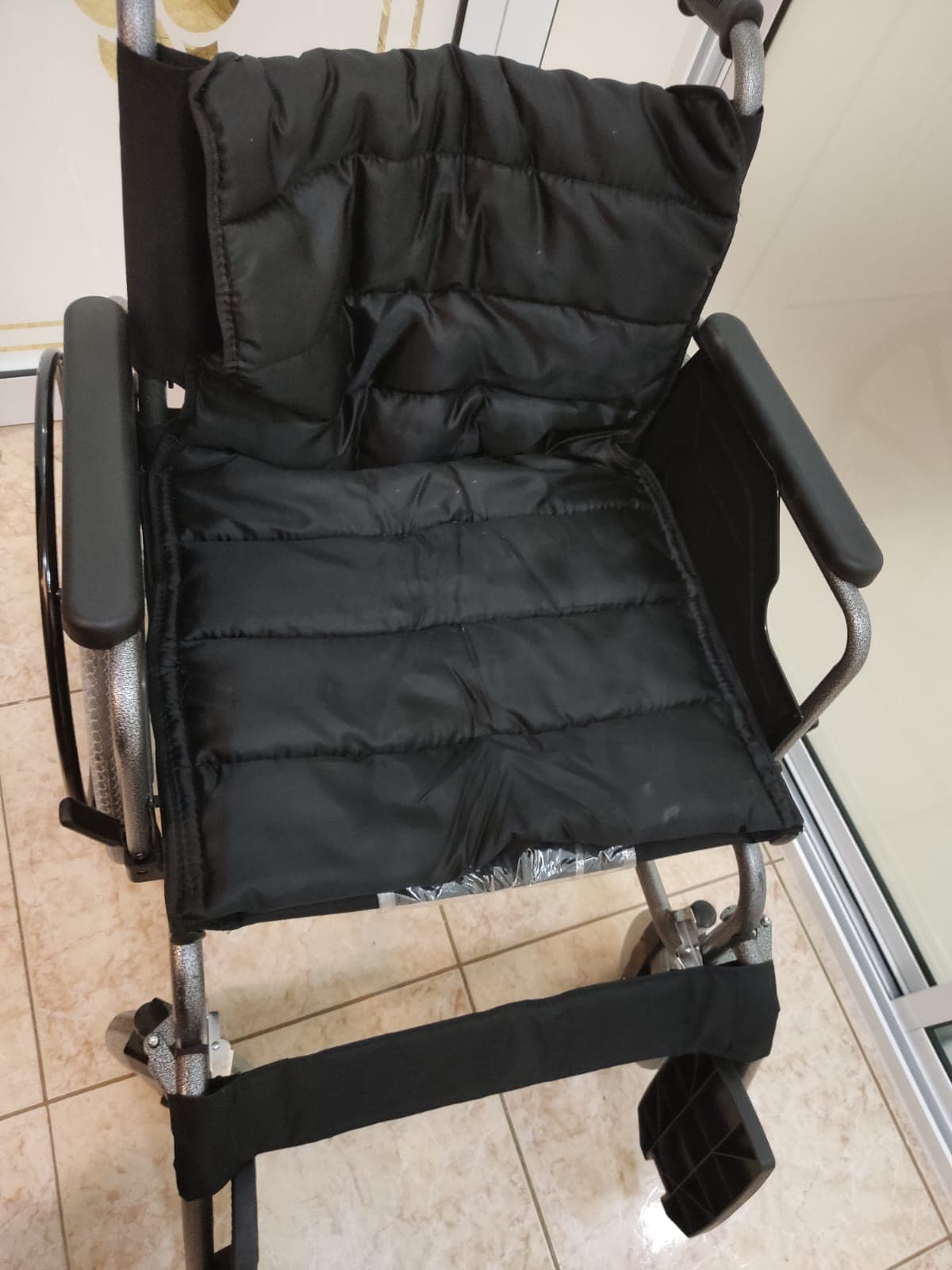 Wheelchair image 3