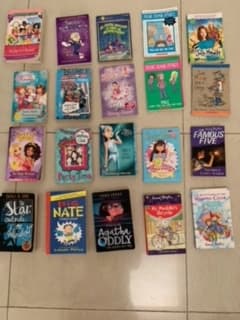 Book Collection 1BD / per book image 3