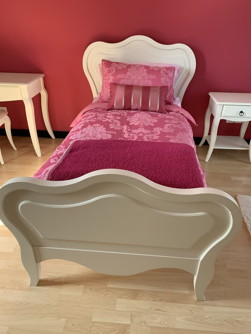 Childs Bedroom Furniture Set - For Sale in Bahrain